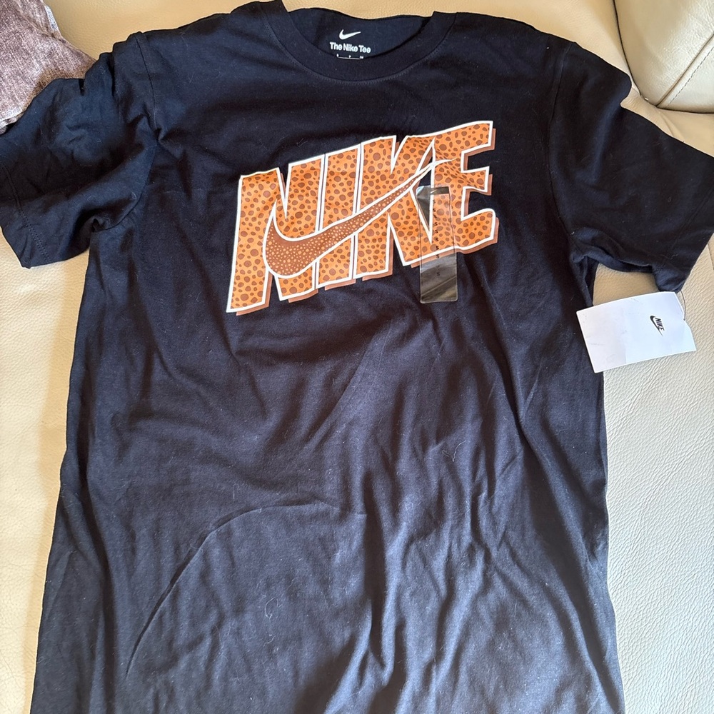 Nike Black and Orange Short Sleeve Tee